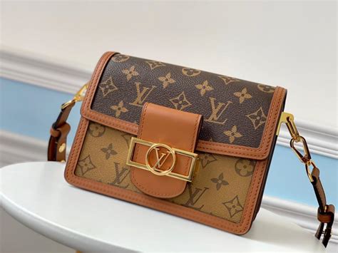 fake louis vuitton cross body purse|Louis Vuitton crossbody knock off.